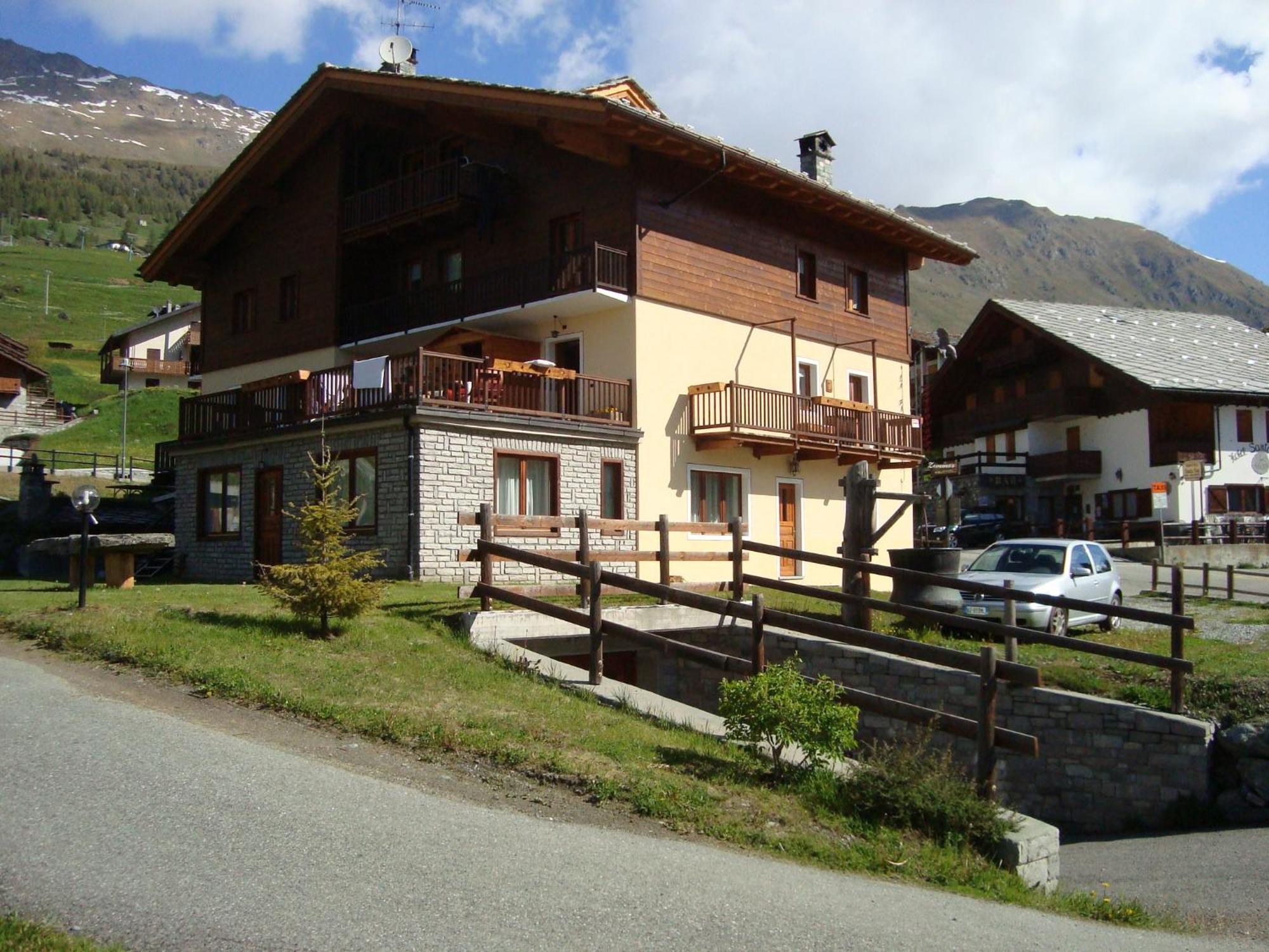 Affittacamere La Falconetta Champoluc Exterior foto